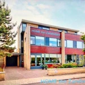  Privatunterkunft The First Floor, 4 Persons, 2 Bedrooms, Free Parking